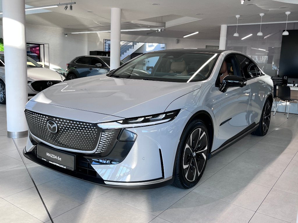 Mazda 6e