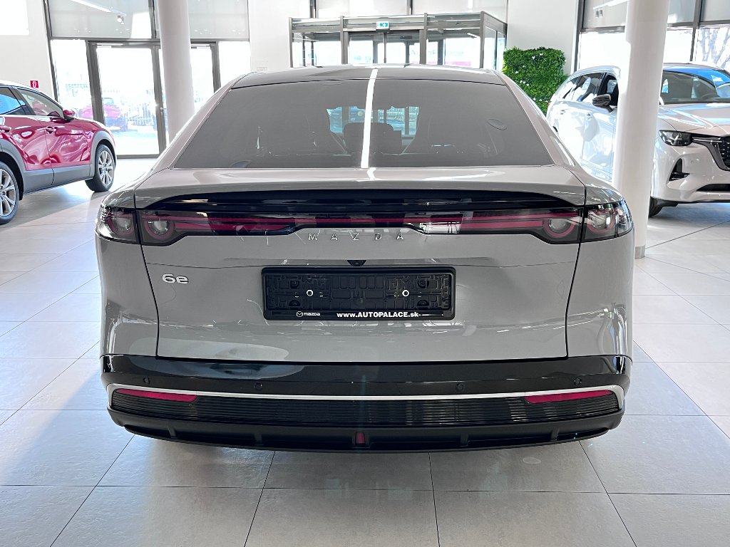 Mazda 6e