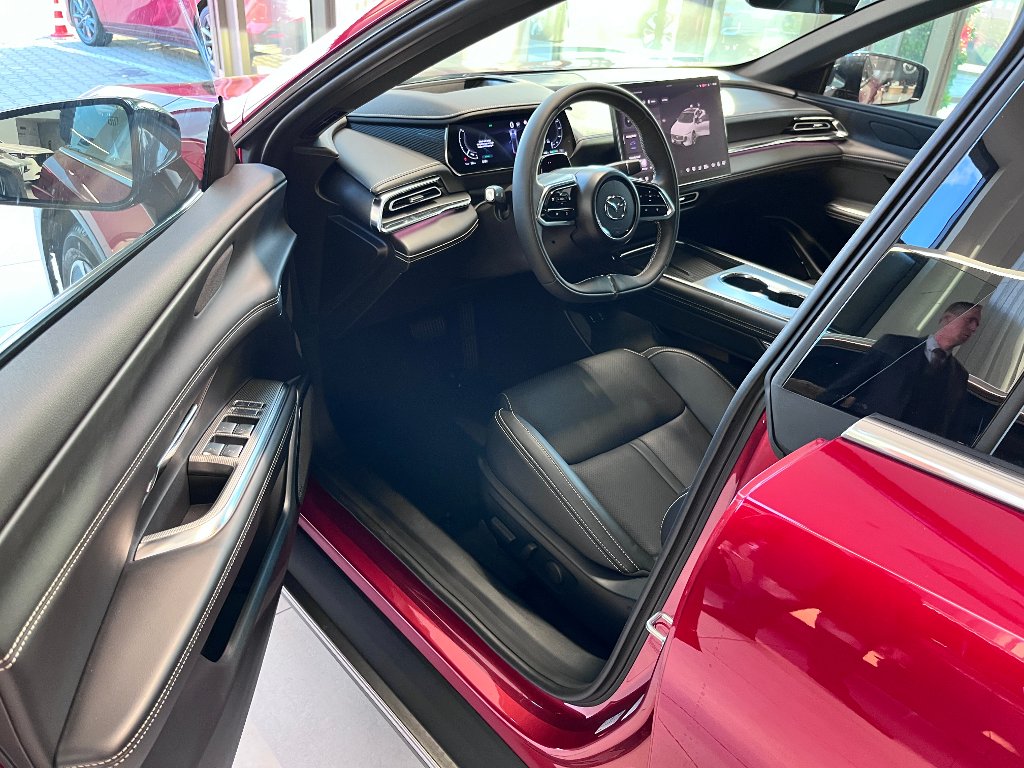 Mazda 6e