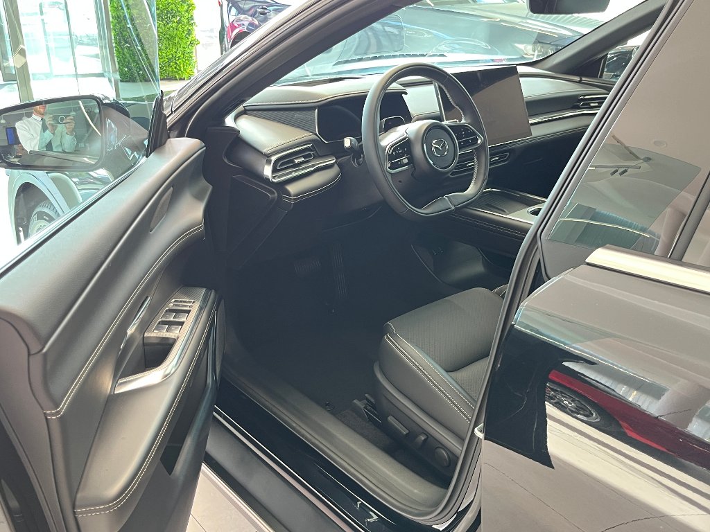Mazda 6e