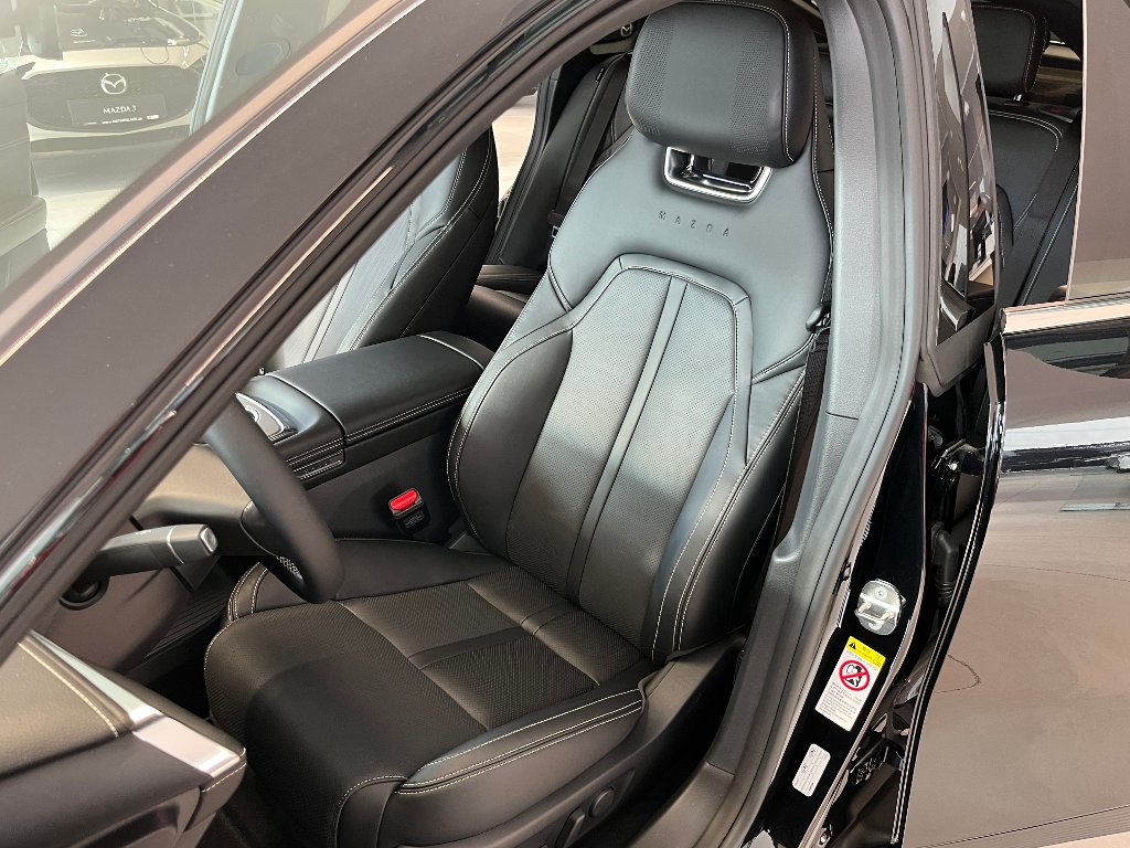 Mazda 6e
