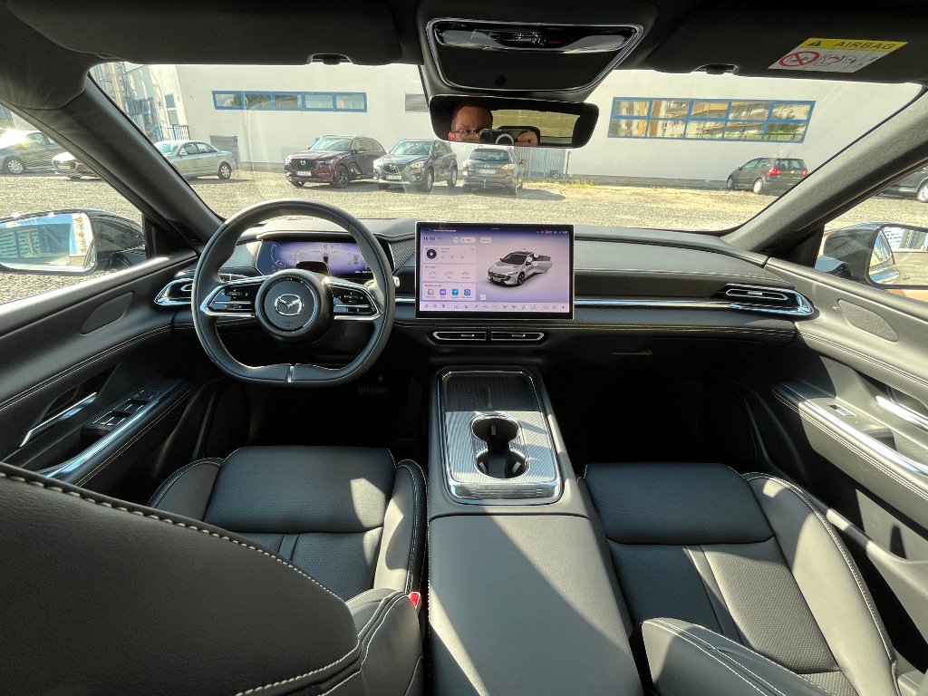 Mazda 6e